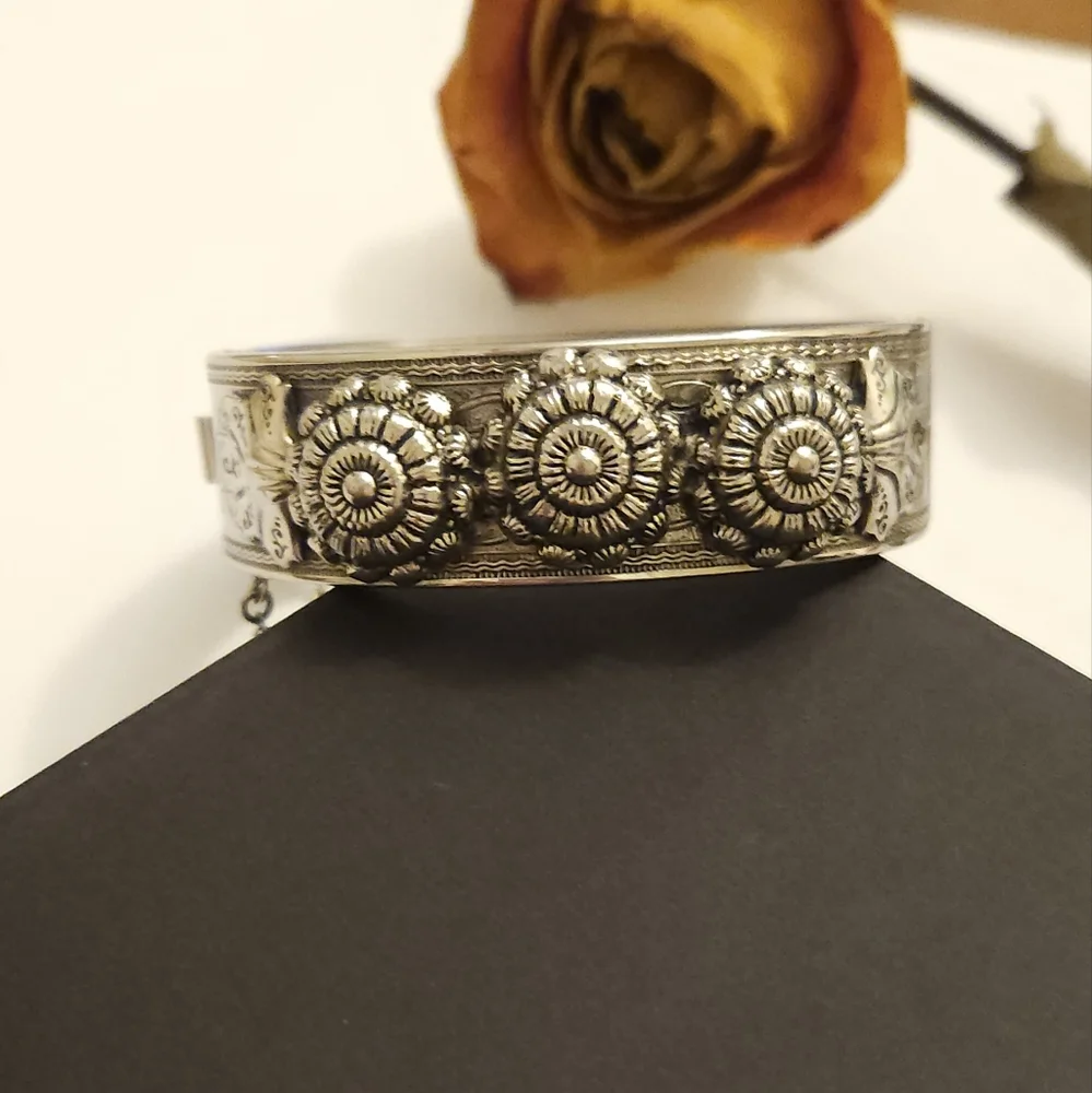 Vintage Silver Scroll & Floral Repousse Etched Hinged Bracelet Statement Piece